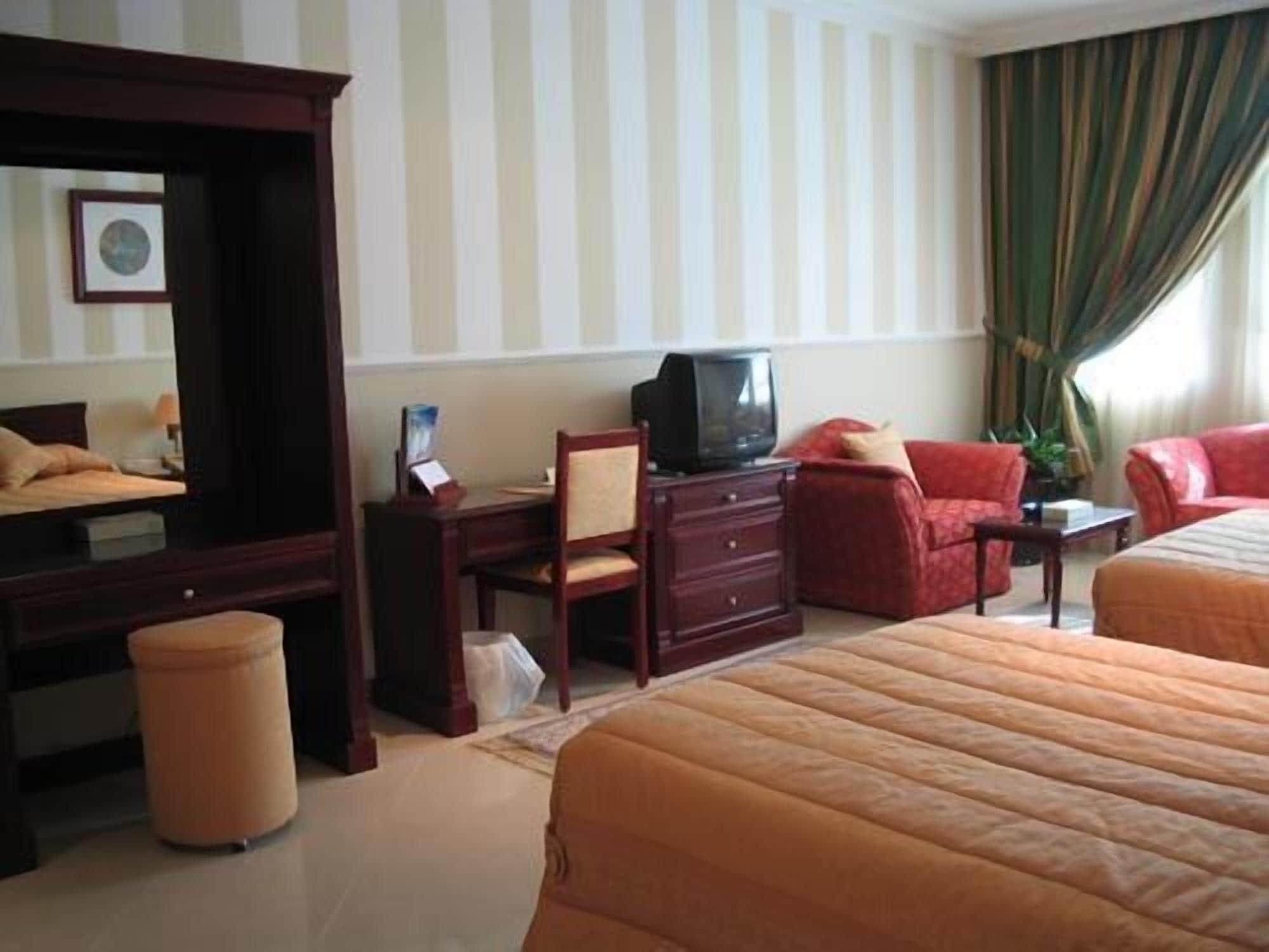 Al Bustan Hotel Doha Exteriör bild