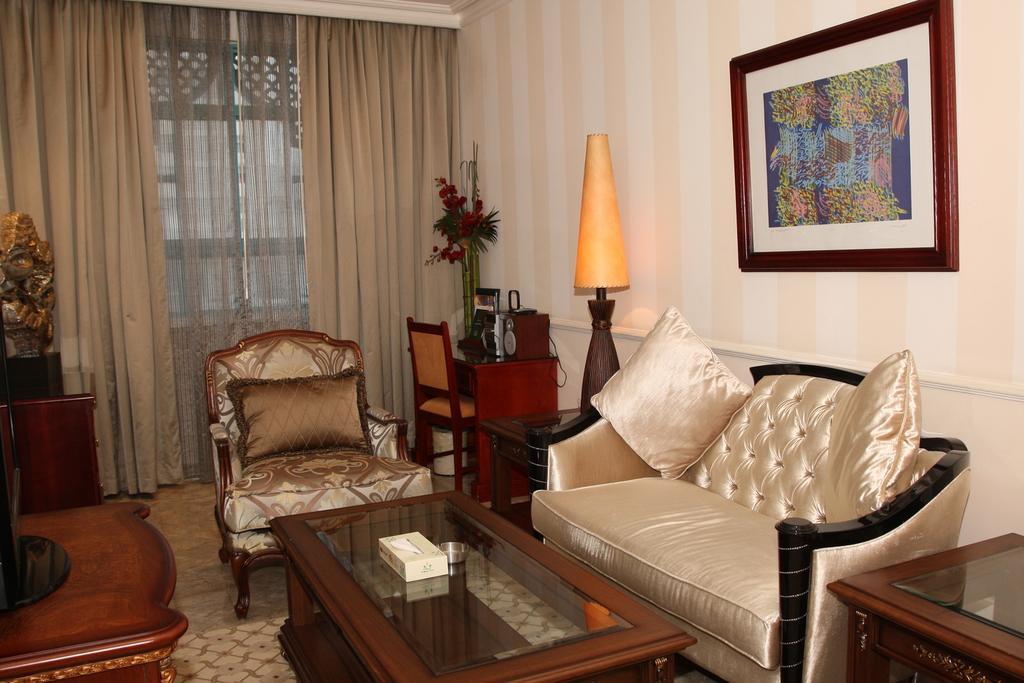 Al Bustan Hotel Doha Exteriör bild